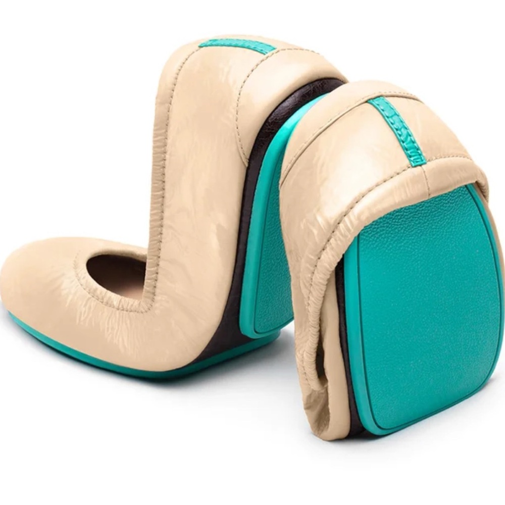 Tieks Biscotti Patent Leather Ballet Flats with Teal Detail. BRAND NEW.